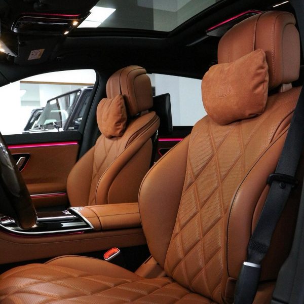 2023 Mercedes-Benz S680 Maybach - Image 9