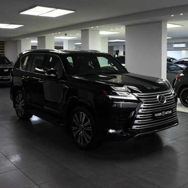 2023 Lexus LX600 Urban - Image 4
