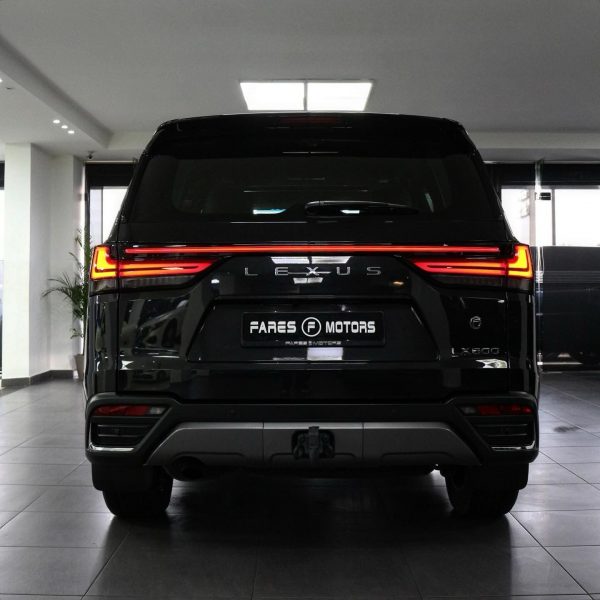 2023 Lexus LX600 Urban - Image 6