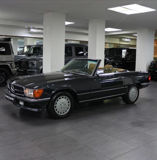1986 Mercedes-Benz 560SL - Image 2