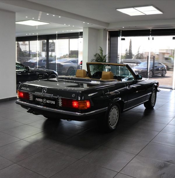 1986 Mercedes-Benz 560SL - Image 4