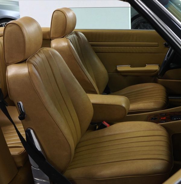 1986 Mercedes-Benz 560SL - Image 9