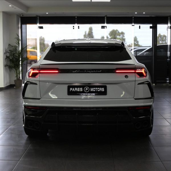2019 Lamborghini Urus - Image 6