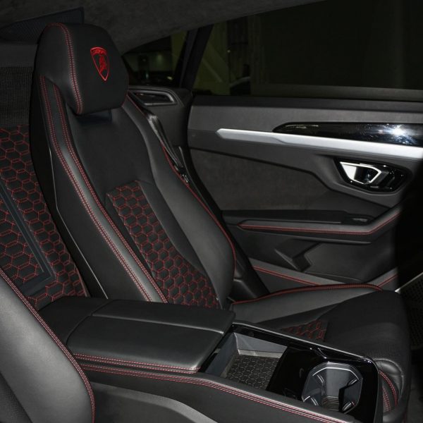 2019 Lamborghini Urus - Image 9
