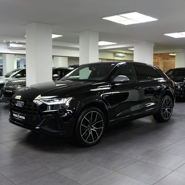 2023 Audi SQ8 - Image 2