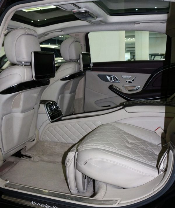 2015 Mercedes-Benz S600 Maybach - Image 9
