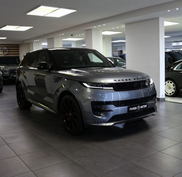2023 Range Rover Sport P440 HSE - Image 2