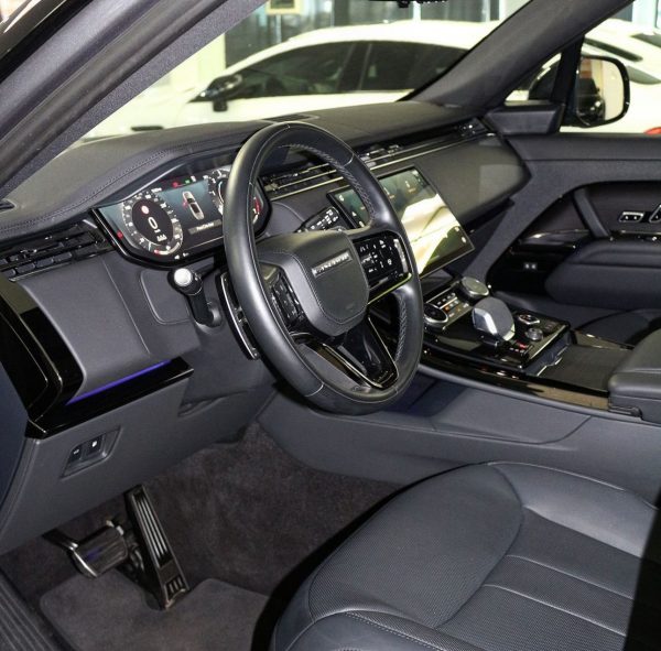2023 Range Rover Sport P440 HSE - Image 7