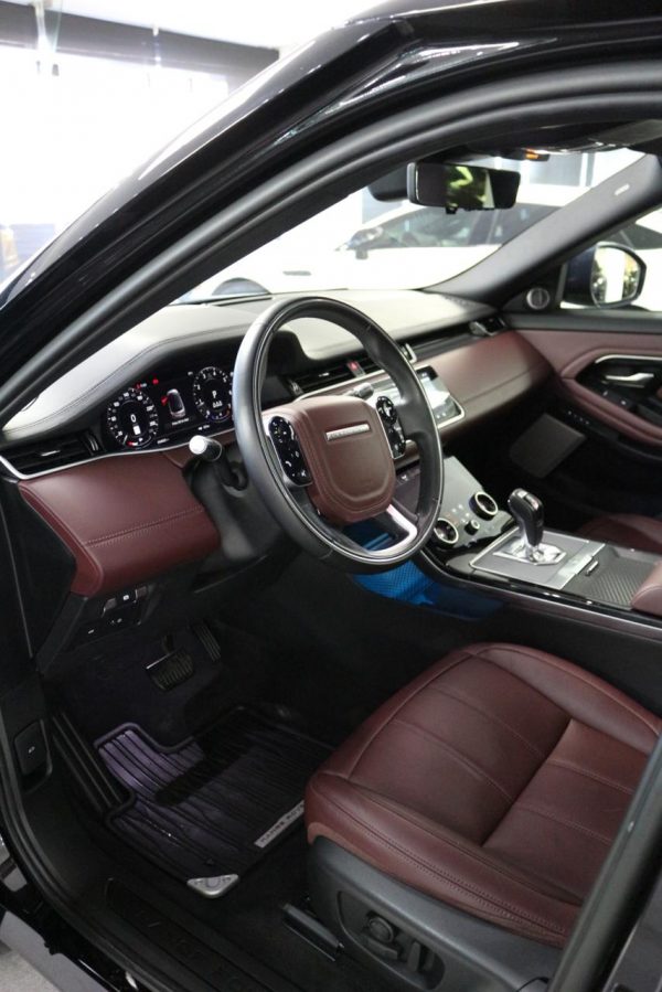 2020 Range Rover P250 SE - Image 9