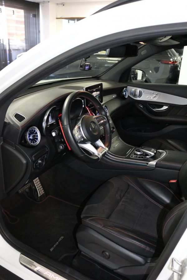 2017 Mercedes-Benz GLC43 - Image 10
