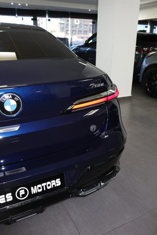 2024 BMW 7 Series 760i - Image 7