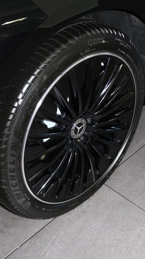 2024 Mercedes-Benz E-Class E 300e - Image 12
