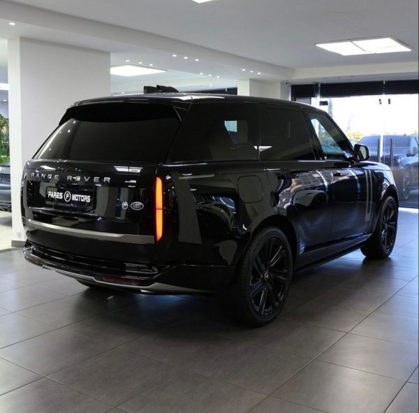 2022 Land Rover Range Rover P530 - Image 3