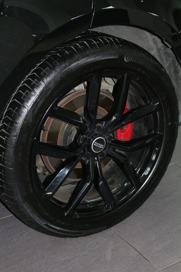 2018 Range Rover Sport SVR - Image 12