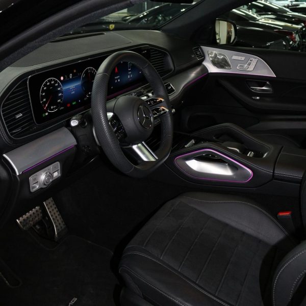 2024 Mercedes-Benz GLE 400e 4MATIC - Image 8