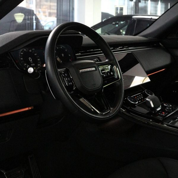 2023 Range Rover Sport P400 - Image 9