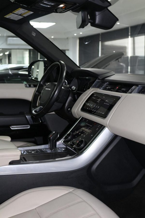 2019 Range Rover Sport HSE - Image 10