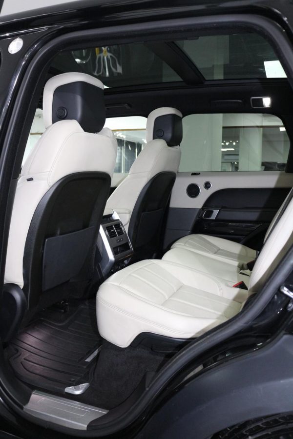 2019 Range Rover Sport HSE - Image 11