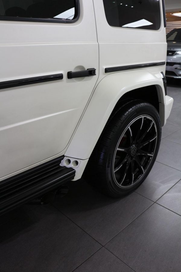 2019 Mercedes-AMG G700 Brabus - Image 9