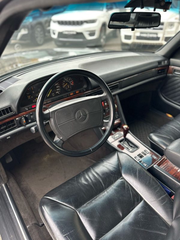 1989 Mercedes-Benz 560SE - Image 13