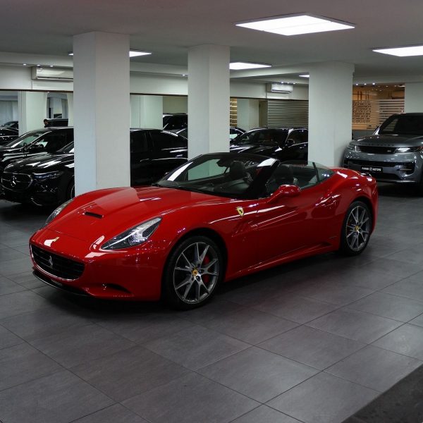 2012 Ferrari California - Image 3