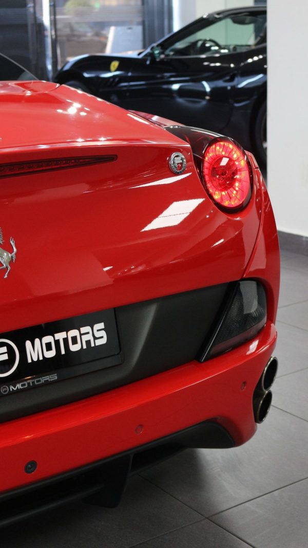 2012 Ferrari California - Image 10