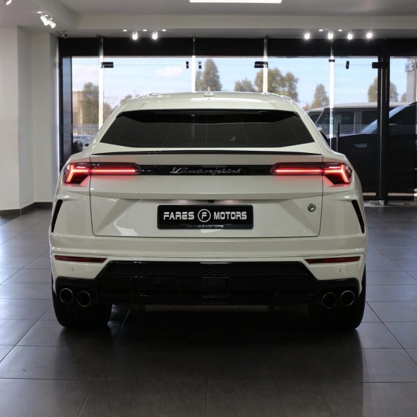 2022 Lamborghini Urus - Image 5