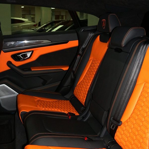 2022 Lamborghini Urus - Image 11