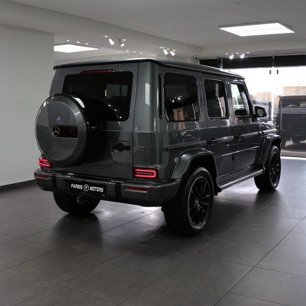 2025 Mercedes-Benz G500 - Image 3