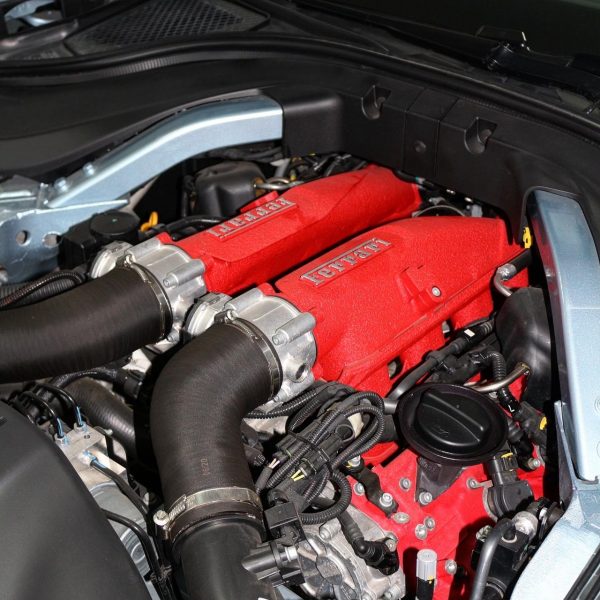 2022 Ferrari Roma - Image 13