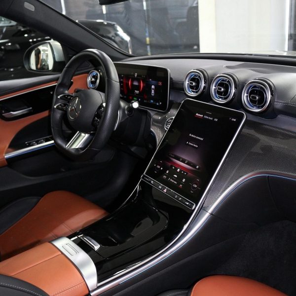 2022 Mercedes-Benz C200 4MATIC - Image 10