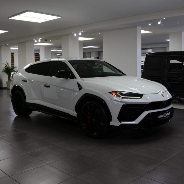 2019 Lamborghini Urus - Image 2