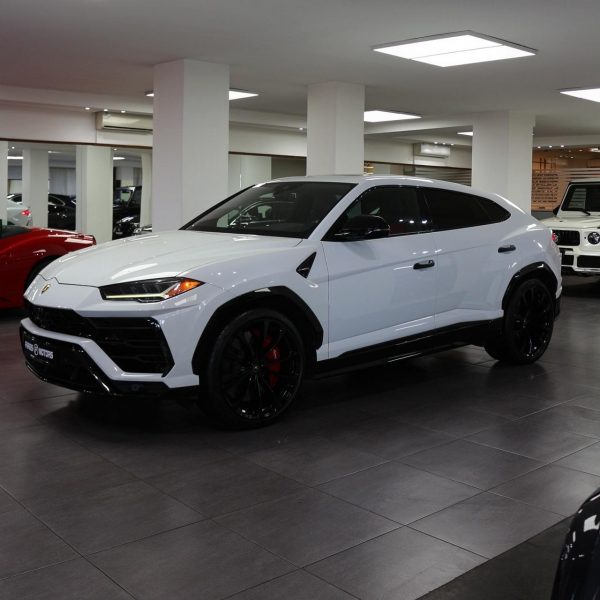 2019 Lamborghini Urus - Image 3