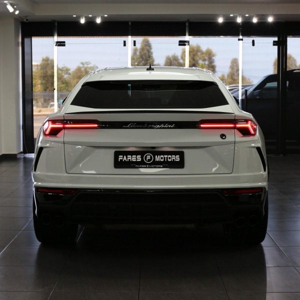 2019 Lamborghini Urus - Image 4