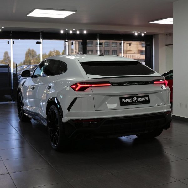 2019 Lamborghini Urus - Image 6