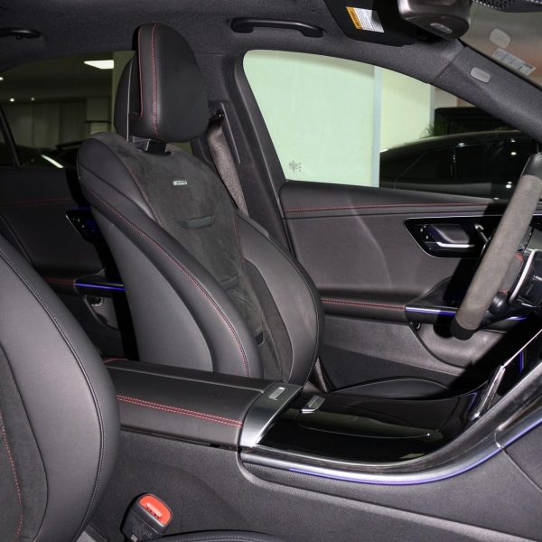 2023 Mercedes-Benz C43 AMG - Image 5