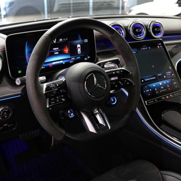 2023 Mercedes-Benz C43 AMG - Image 6