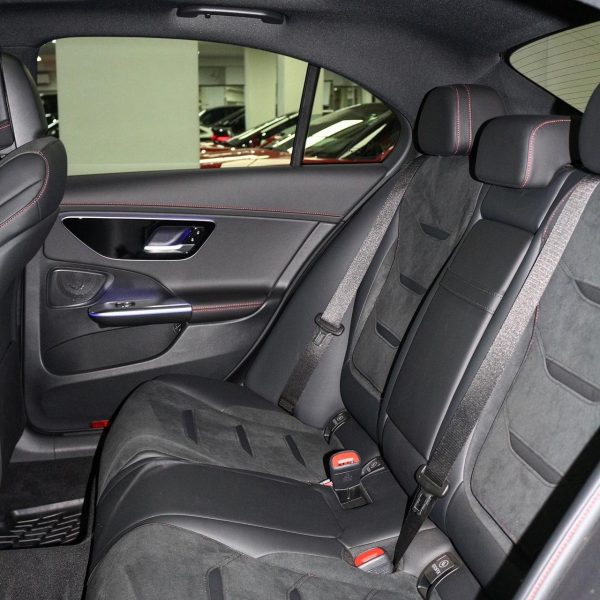2023 Mercedes-Benz C43 AMG - Image 7