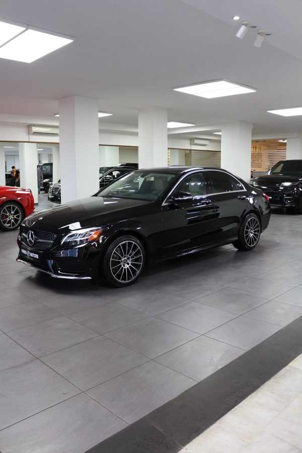 2019 Mercedes-Benz C300 4MATIC - Image 5