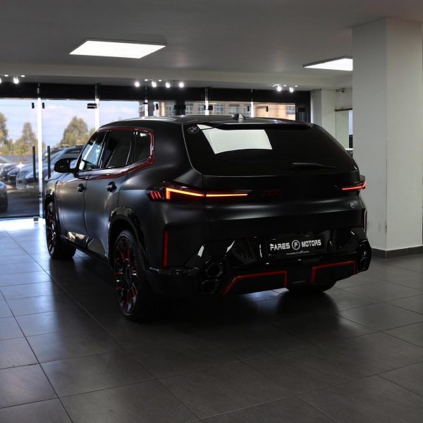 2024 BMW XM - Image 4