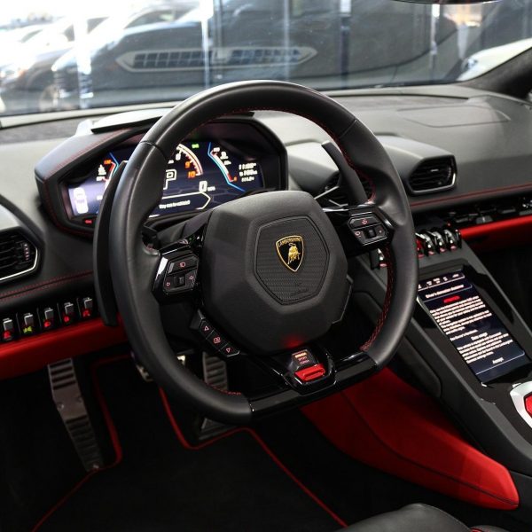 2022 Lamborghini EVO Spyder - Image 11