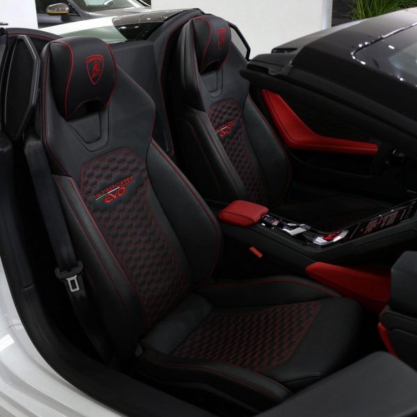 2022 Lamborghini EVO Spyder - Image 14