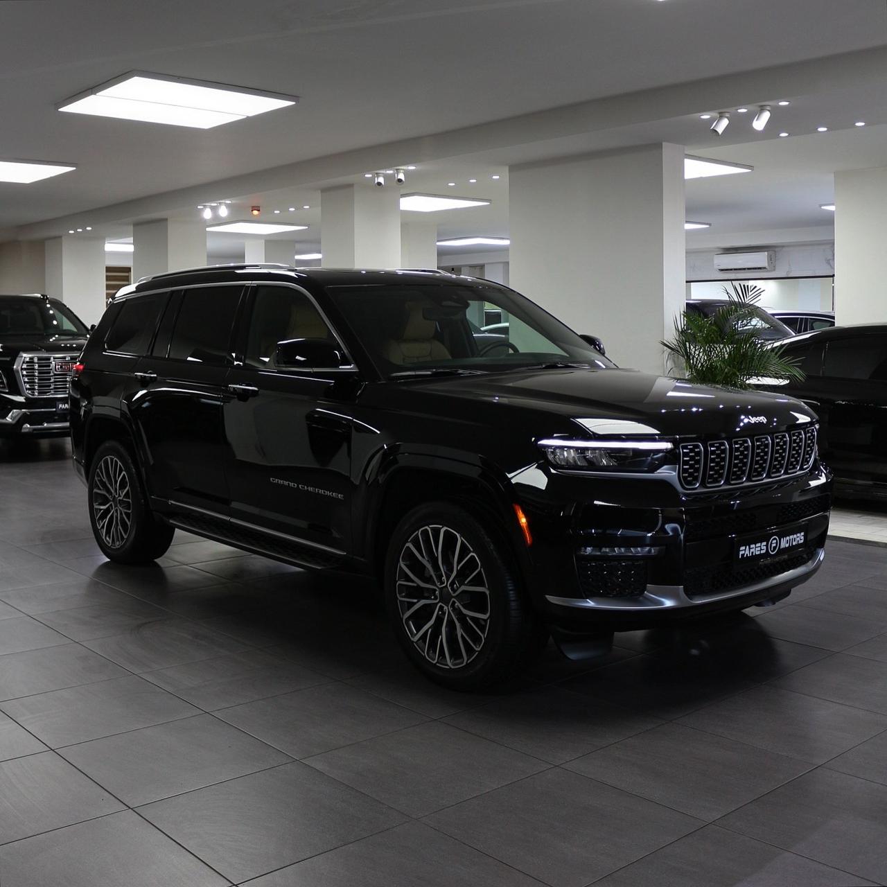 2022 Jeep Cherokee Summit L 4x4 - Image 5