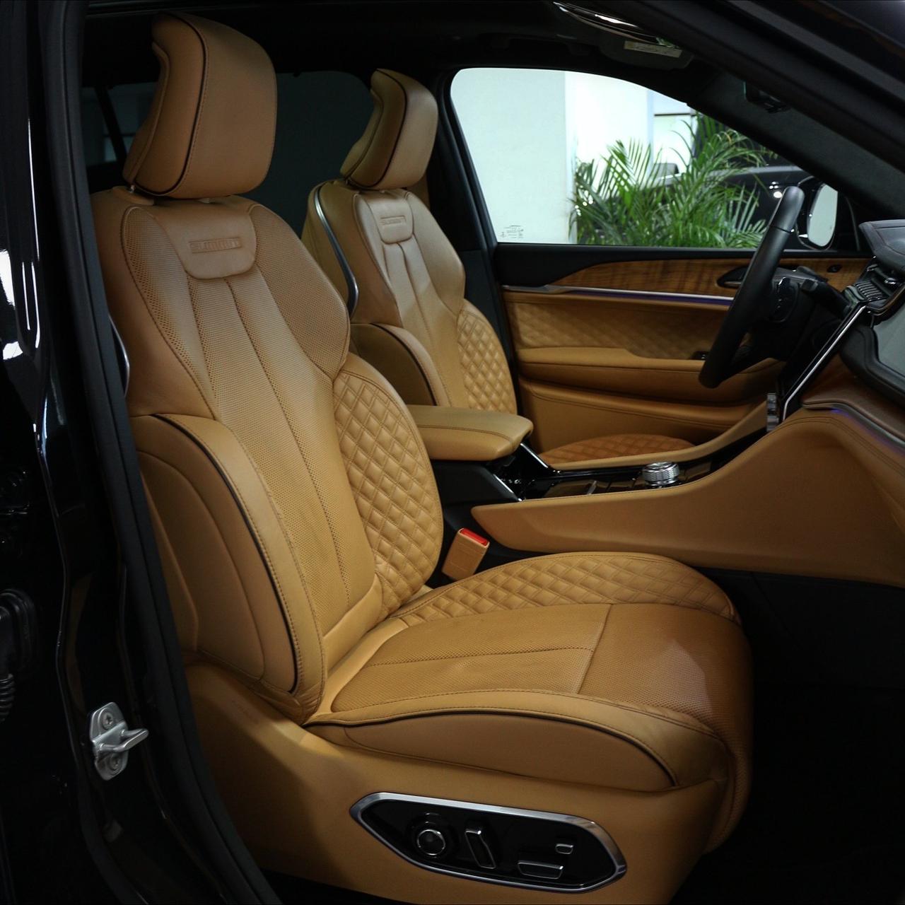 2022 Jeep Cherokee Summit L 4x4 - Image 9