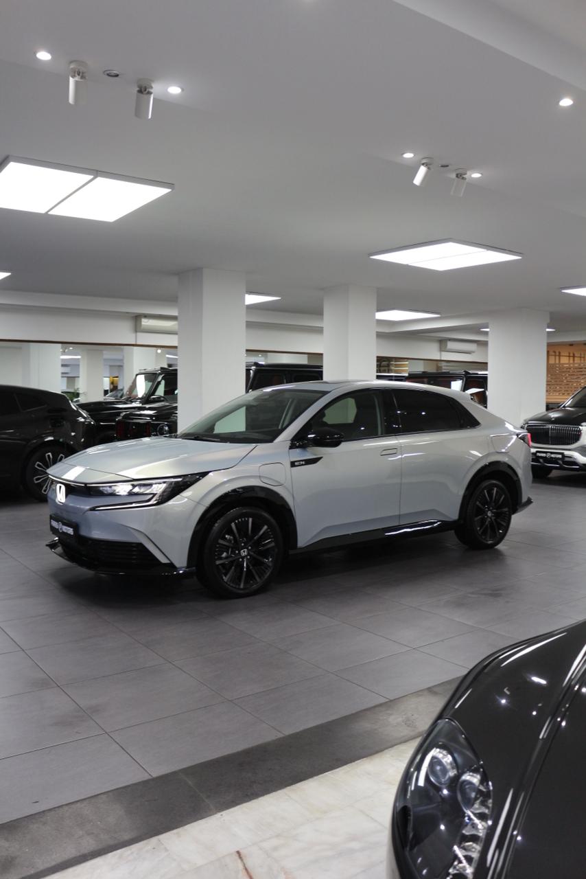 2025 Honda e:NP2 - Image 4