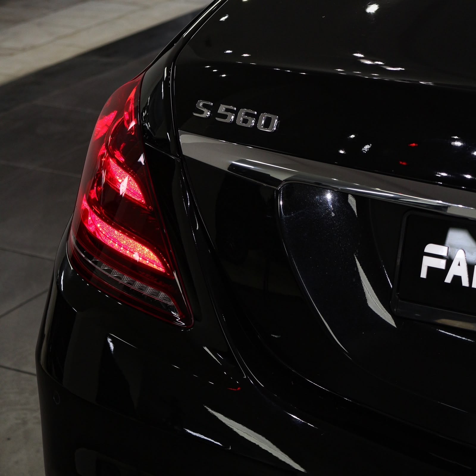 2018 Mercedes-Benz S560 - Image 7