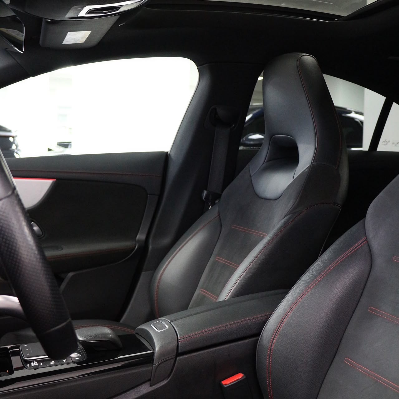 2022 Mercedes-Benz CLA180 - Image 4