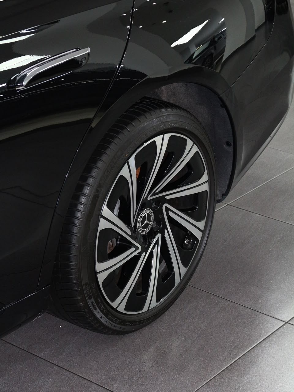 2024 Mercedes-Benz E200 - Image 10