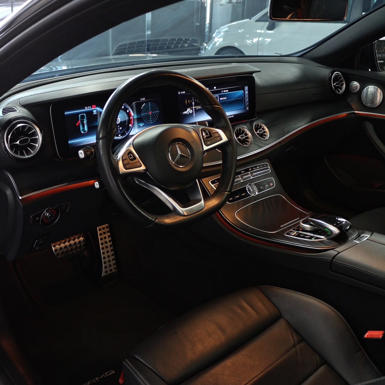 2018 Mercedes-Benz E400 - Image 4