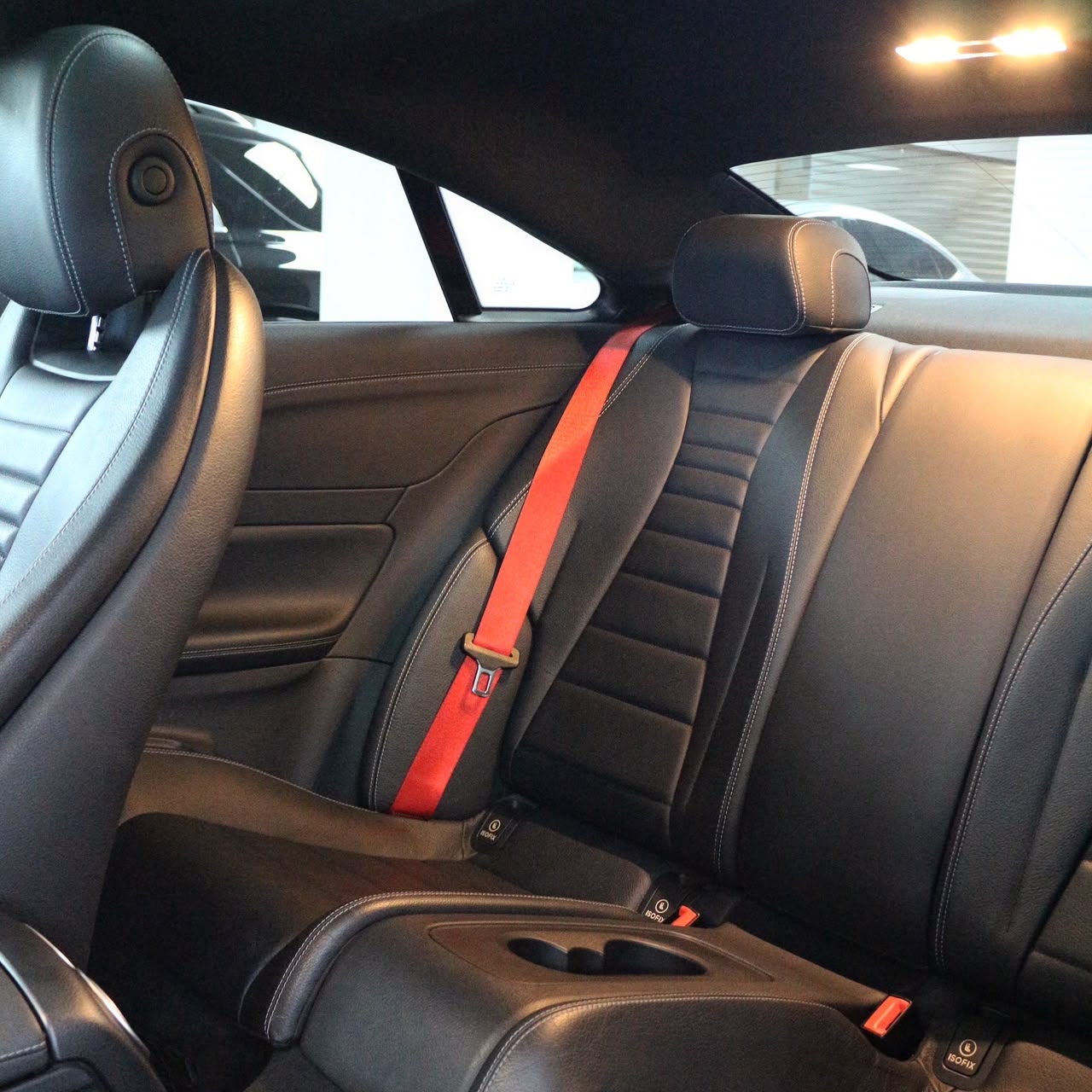 2018 Mercedes-Benz E400 - Image 7